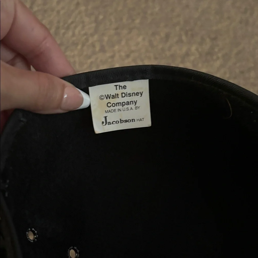The Walt Disney Company: Vintage Walt Disney World Mickey Mouse Ears Hat